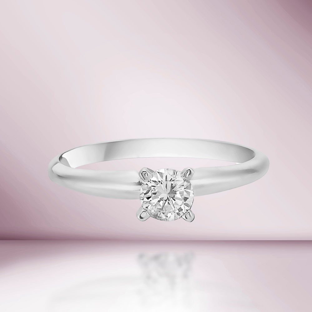 Diamond Solitaire Engagement Ring (0.10-0.30 ct.) 4-Prongs Setting in 14K Gold