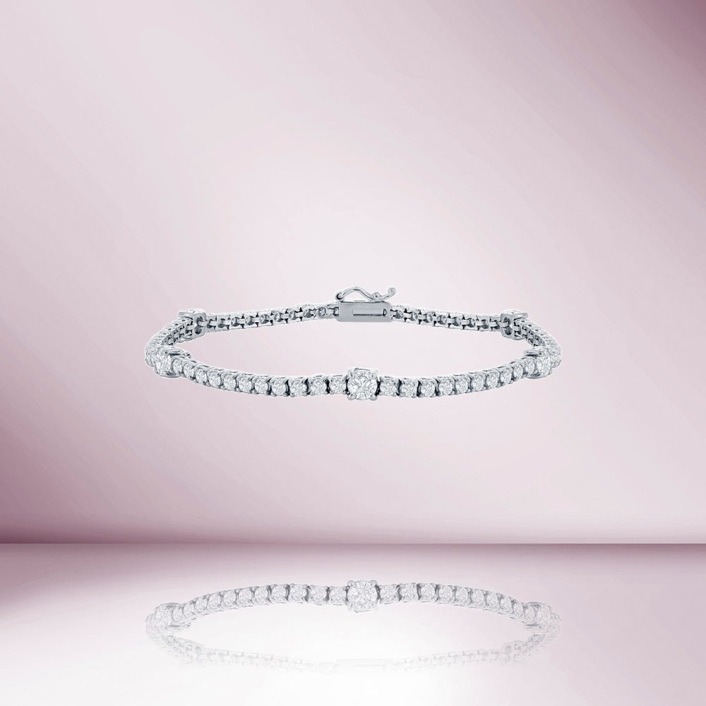Alternate Round Diamond Tennis Bracelet (3.75 ct.) 4-Prongs Setting in 18K Gold