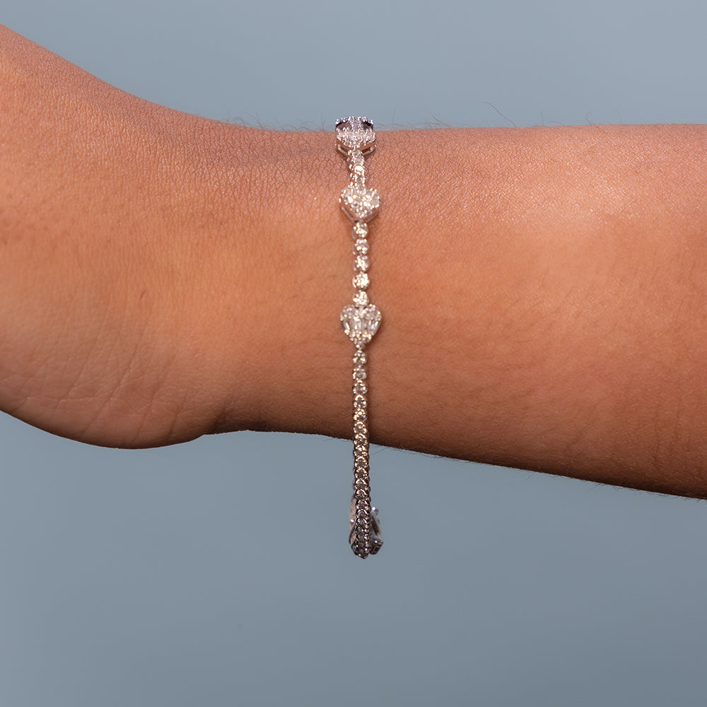 Round & Baguette Diamonds Heart Shape Tennis Bracelet (1.15 ct.) in 14K Gold